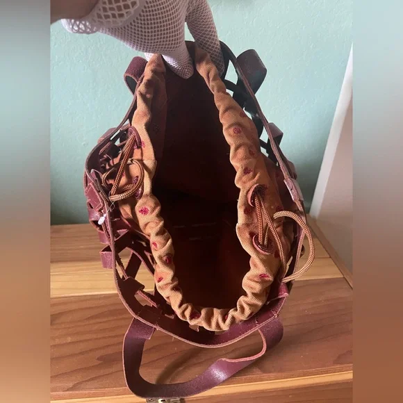 Tote w/ Flat Handles Soft Leather Woven Bag w/ Canvas Bag Inside Vintage 14x9x4” - Picture 9 of 16